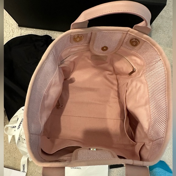 Chanel Deauville Pink Tote (Full set) - Picture 5 of 10